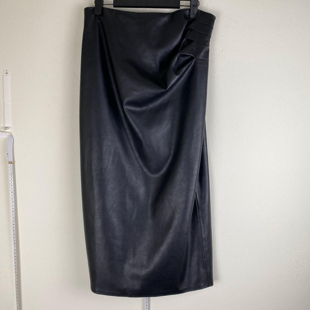 Tuckernuck Pomander Place Monica Faux Leather Skirt Black L - Picture 9 of 14